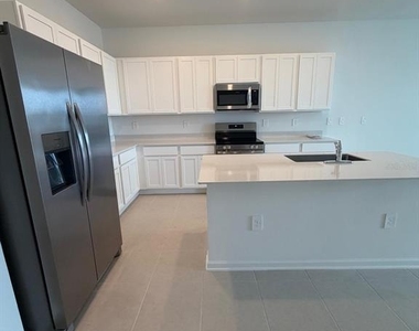 3106 Kurtz Terrace - Photo Thumbnail 5
