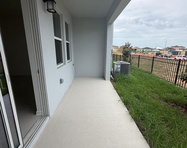 3106 Kurtz Terrace - Photo Thumbnail 20