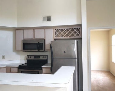 7300 Westpointe Boulevard - Photo Thumbnail 1