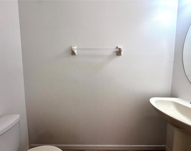 10735 Savannah Wood Drive - Photo Thumbnail 9