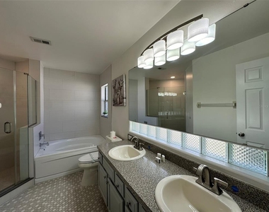 1009 Lake Davenport Boulevard - Photo Thumbnail 17