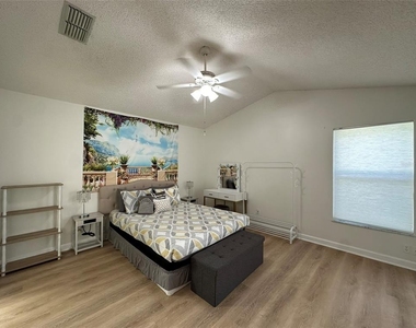 1009 Lake Davenport Boulevard - Photo Thumbnail 14