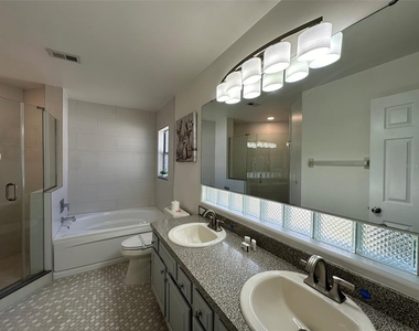1009 Lake Davenport Boulevard - Photo Thumbnail 18