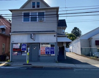 131 S Blakely Street - Photo Thumbnail 12