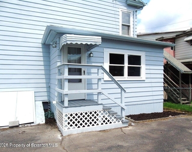 131 S Blakely Street - Photo Thumbnail 18