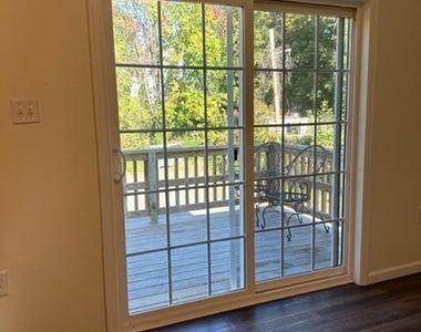 1313 Madison Avenue - Photo Thumbnail 6