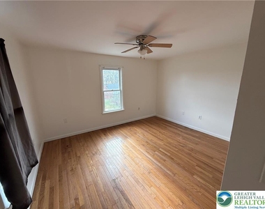 2955 Middletown Road - Photo Thumbnail 15