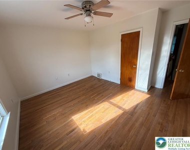 2955 Middletown Road - Photo Thumbnail 13