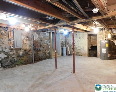 68 W Union Boulevard - Photo Thumbnail 33
