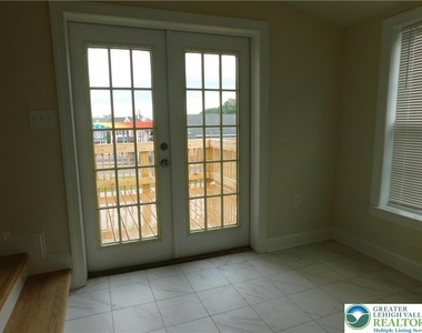 68 W Union Boulevard - Photo Thumbnail 19