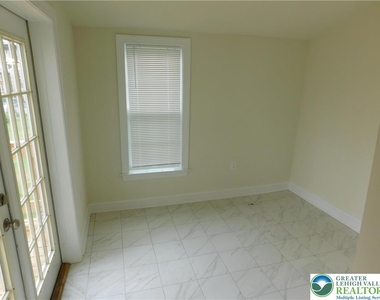 68 W Union Boulevard - Photo Thumbnail 18