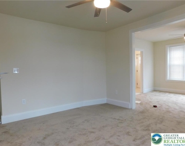 68 W Union Boulevard - Photo Thumbnail 8
