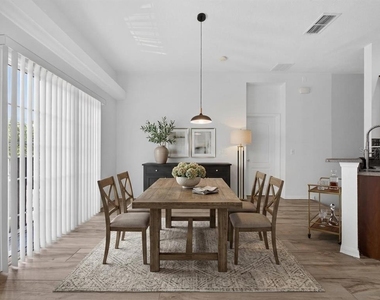 6602 S Goldenrod Road - Photo Thumbnail 2