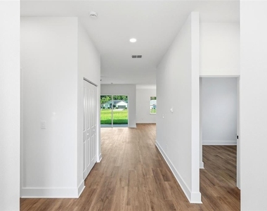 162 W Romany Loop - Photo Thumbnail 8