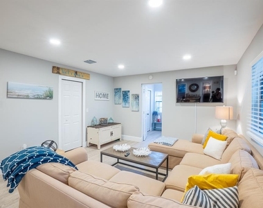 244 Lexington Drive - Photo Thumbnail 22