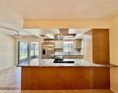 29 Foxhall Lane - Photo Thumbnail 3