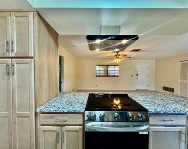 29 Foxhall Lane - Photo Thumbnail 5