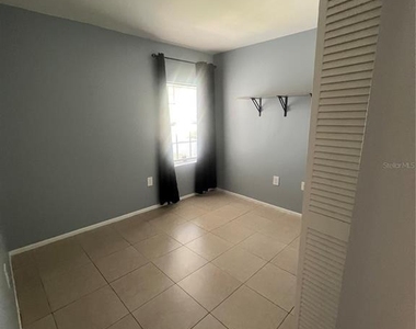 215 Goldstein Street - Photo Thumbnail 4