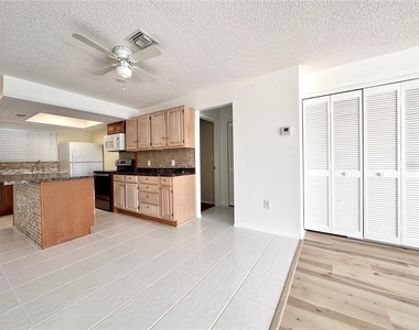 1001 W Marion Avenue - Photo Thumbnail 30