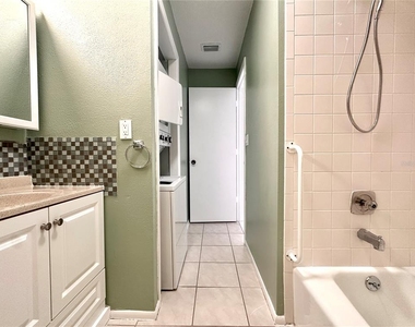 1001 W Marion Avenue - Photo Thumbnail 28