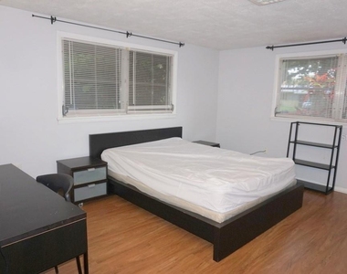 1157 41st Street - Photo Thumbnail 23