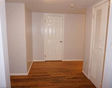 1157 41st Street - Photo Thumbnail 10