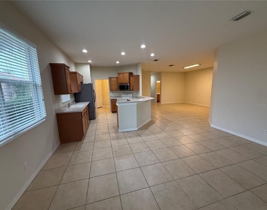 342 Fairway Isles Lane - Photo Thumbnail 5