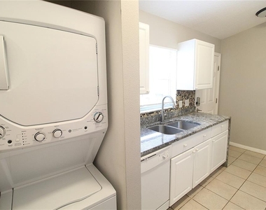 5525 Palmer Boulevard - Photo Thumbnail 4