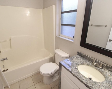 5525 Palmer Boulevard - Photo Thumbnail 10