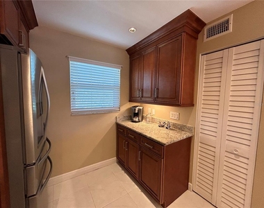 4040 Ironwood Circle - Photo Thumbnail 4
