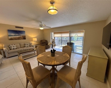 4040 Ironwood Circle - Photo Thumbnail 6