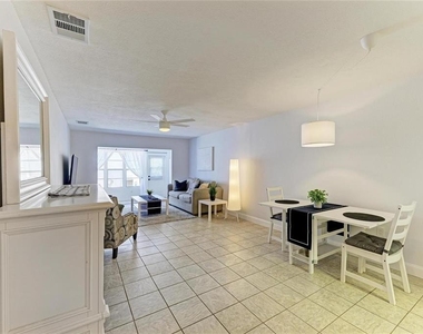 9810 Dorado Avenue - Photo Thumbnail 8