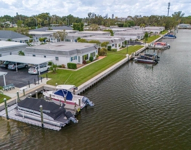 9810 Dorado Avenue - Photo Thumbnail 13