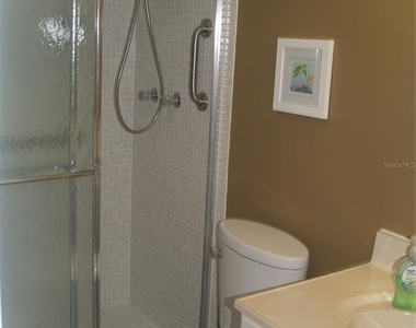 7461 W Country Club Drive N - Photo Thumbnail 10