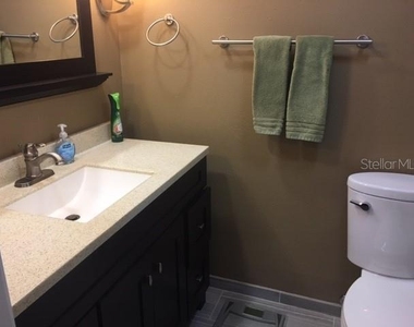 7461 W Country Club Drive N - Photo Thumbnail 9