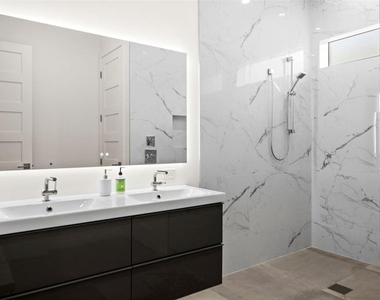 5351 Moeller Avenue - Photo Thumbnail 15