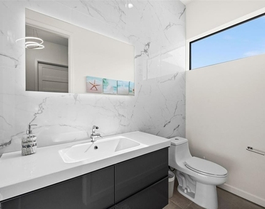 5351 Moeller Avenue - Photo Thumbnail 14