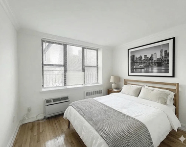  East 36th Street - Photo Thumbnail 2