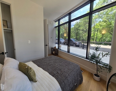 1890 Pelham Parkway South - Photo Thumbnail 2