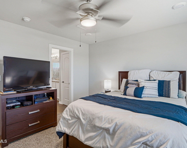 13852 Paseo De La Luna Avenue - Photo Thumbnail 42