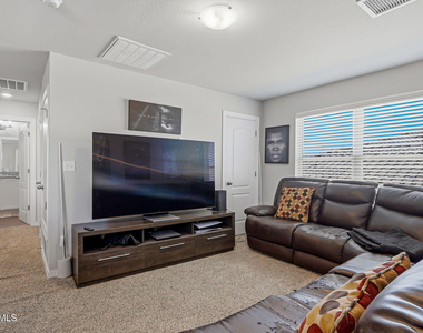 13852 Paseo De La Luna Avenue - Photo Thumbnail 28
