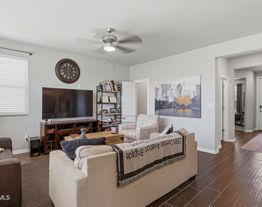 13852 Paseo De La Luna Avenue - Photo Thumbnail 20