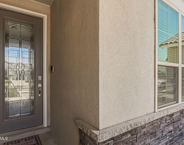 13852 Paseo De La Luna Avenue - Photo Thumbnail 3