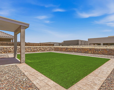 13852 Paseo De La Luna Avenue - Photo Thumbnail 45