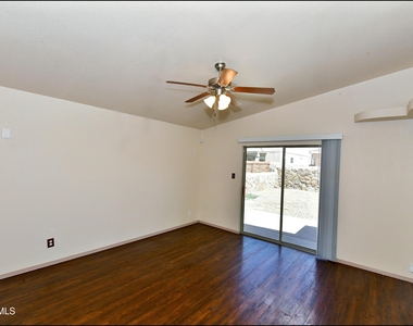 11613 Ochre Bluff Lane - Photo Thumbnail 6