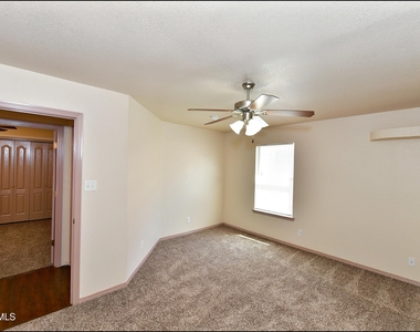 11613 Ochre Bluff Lane - Photo Thumbnail 22