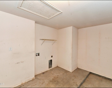 11613 Ochre Bluff Lane - Photo Thumbnail 32
