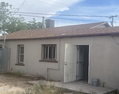 8405 Pinon Street - Photo Thumbnail 21