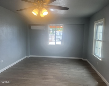 8405 Pinon Street - Photo Thumbnail 22