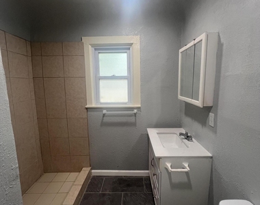 8405 Pinon Street - Photo Thumbnail 10